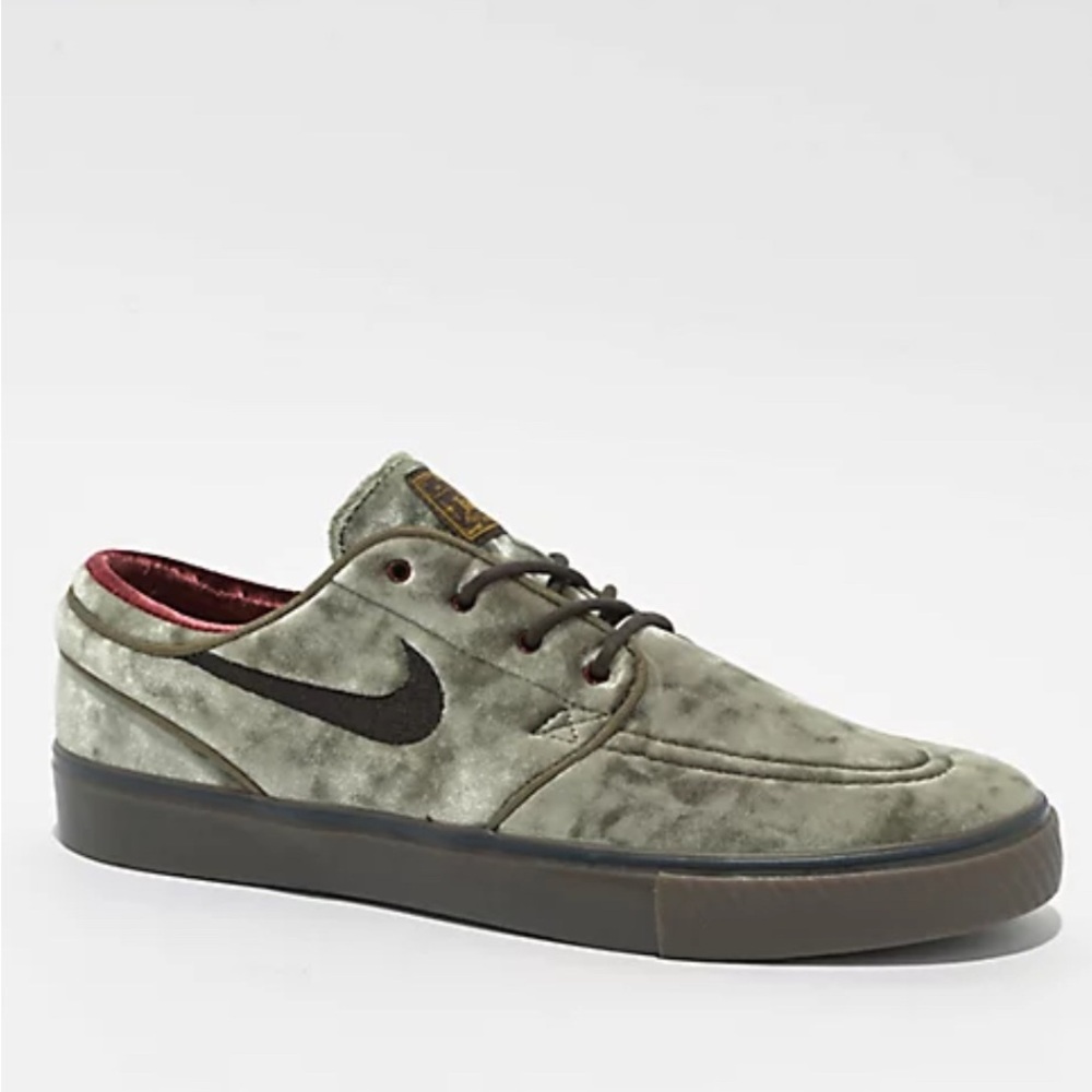 Nike SB Zoom Janoski OG+ SE Medium Olive Dark Team Red, Velvet Brown Skate Shoes